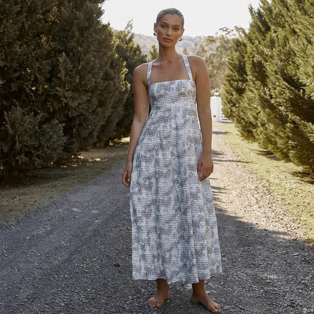DISSH Gray White Patterned Maxi Dress